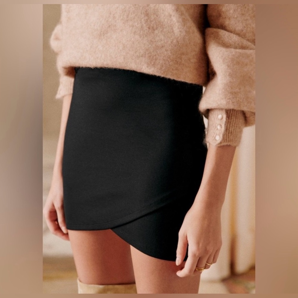 Sezane Anthropologie Revolve Women’s Mini Pencil Asymmetrical Skirt Black XS